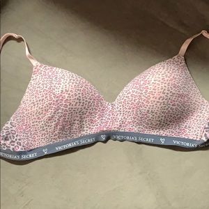 VICTORIA'S SECRET BRA